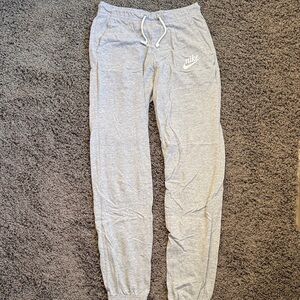 Nike Light Gray Women’s Sweatpants Size Small